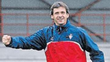 <b>EUFÓRICO.</b> Ziganda no escondió ayer su alegría en Tajonar.