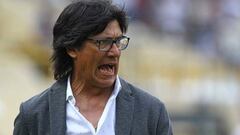 Ángel Comizzo deja de ser técnico de Universitario