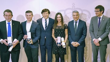El presidente del Consejo Superior de Deportes (CSD), José Ramón Lete, ha presidido este jueves el ingreso en la Real Orden del Mérito deportivo (ROMD), en su categoría de medalla de bronce, de los karatekas Ana María Ibarrondo, Francisco Javier Lezcano y José Luis Lezcano.