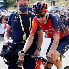 Una caída en bajada, por un radio roto, lastró a Carlos Rodríguez