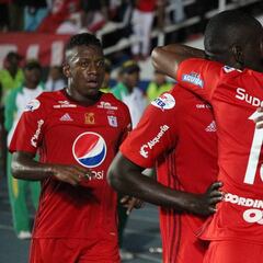 América sale de la zona de descenso y es tercero en la Liga