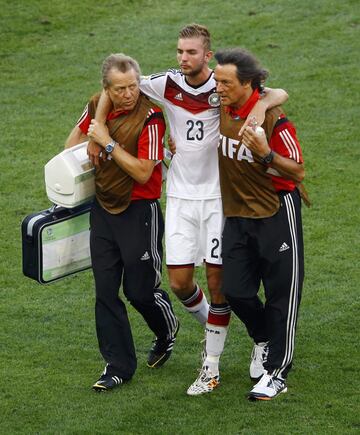 Christoph Kramer se retiró lesionado.