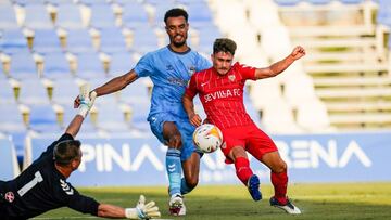 Iv&aacute;n Romero, en la acci&oacute;n de su primer gol.