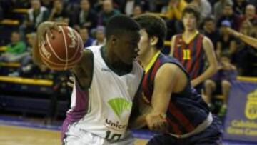 Gody, del Unicaja, acab&oacute; con 30 puntos y 31 rebotes.