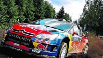 <b>EN LA POMADA. </b>Pese a sufrir un trompo, Sordo no se ha distanciado de los hombres de cabeza.