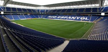 Madrid play Osasuna on 11/02, Barça face Alavés the same day