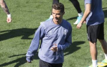 Risas y buen rollo en el entrenamiento del Real Madrid