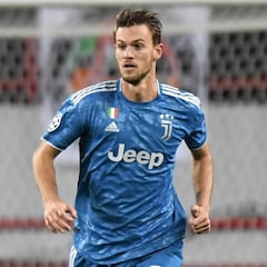Rugani, otro futbolista profesional que padece COVID-19