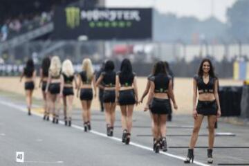 Las chicas de Monster estuvieron acompañando a los pilotos de motociclismo durante el pasado Gran Premio de Francia.