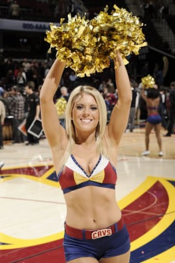 Las cheerleaders ponen el espectáculo en cada partido de la NBA.