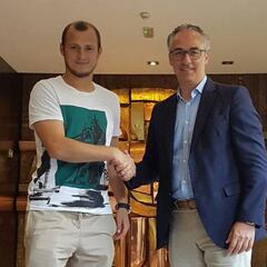 "Mi salario en el Betis será tres veces menor que en el Dnipro"