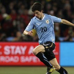 "Fricción y pierna fuerte": ex mundialista uruguayo que pasó por la U da su vaticinio