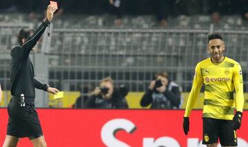 Refree Deniz Aytekin shows Dortmund's Pierre-Emerick Aubameyang the red card.