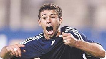 <b>SAVIA NUEVA. </b>Mascherano (River Plate) y DAlessandro (Wolfsburgo), los dos internacionales argentinos, son los objetivos del Deportivo para renovar su plantilla en diciembre.