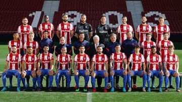 El Atlético se hace la foto oficial en marzo... y con un Cunha raro