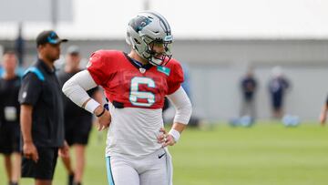 FOXBOROUGH, MA - AUGUST 17: Carolina Panthers quarterback Baker Mayfield (6) looks on during a joint practice between the New England Patriots and the Carolina Panthers on August 17, 2022, at the Patriots Practice Facility at Gillette Stadium in Foxborough, Massachusetts. (Photo by Fred Kfoury III/Icon Sportswire via Getty Images)