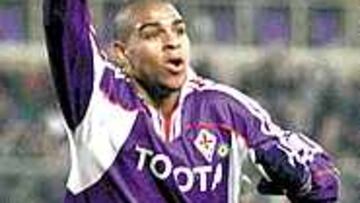 <B>OBJETIVO</B>. Tras el acuerdo con Newells por Maxi, Adriano puede ser el siguiente.