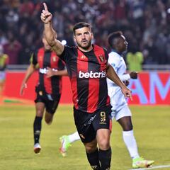 Melgar avanza de la mano del goleador Bernardo Cuesta