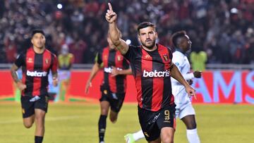 Peru's Melgar Bernardo Cuesta celebrates after scoring against Colombia's Deportivo Cali during their Copa Sudamericana football tournament round of sixteen second leg match, at the Monumental de la UNSA stadium in Arequipa, Peru, on July 6, 2022. (Photo by Diego Ramos / AFP)