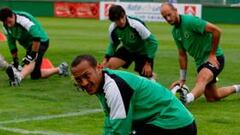 Morris llega mañana pero el Racing le busca salida