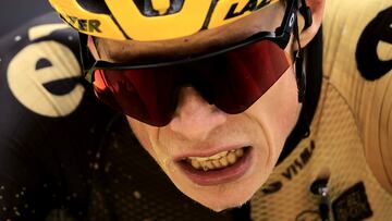 Cauterets-cambasque (France), 06/07/2023.- Danish rider Jonas Vingegaard of team Jumbo-Visma crosses the finish line in second place at the end of the 6th stage of the Tour de France 2023, a 144,9km race from Tarbes to Cauterets-Cambasque, France 06 July 2023. (Francia) EFE/EPA/CHRISTOPHE PETIT TESSON
