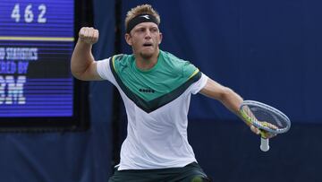 Alejandro Davidovich celebra su victoria ante Hubert Hurkacz en el US Open 2020.