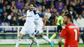 FLORENCE, ITALY - OCTOBER 10: Luis Alberto of SS Lazio celebrates after scoring his team's third goal during the Serie A match between ACF Fiorentina and SS Lazio at Stadio Artemio Franchi on October 10, 2022 in Florence, Italy. (Photo by Matteo Ciambelli/DeFodi Images via Getty Images)