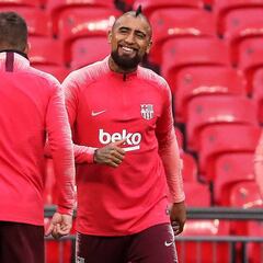 Vidal: "Estoy feliz en Barça; sé que vienen momentos lindos"