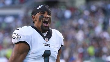 PHILADELPHIA, PA - AUGUST 12: Jalen Hurts #1 of the Philadelphia Eagles reacts prior to the preseason game against the New York Jets at Lincoln Financial Field on August 12, 2022 in Philadelphia, Pennsylvania. The Jets defeated the Eagles 24-21.   Mitchell Leff/Getty Images/AFP
== FOR NEWSPAPERS, INTERNET, TELCOS & TELEVISION USE ONLY ==