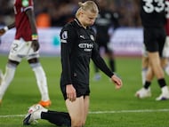 Despite Bernardo Silva’s opening goal, City suffer a potentially fatal blow in the Premier League title race with Arsenal.