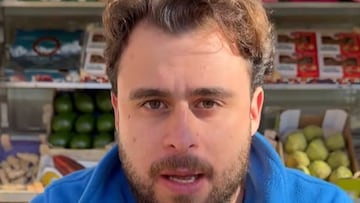 Raúl Cardaba, frutero: “La gente sigue sin saber comerse bien esta fruta. Antes de cortar, se lava”