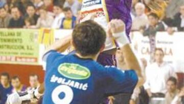 <b>Realizador</b>. Julio Fis es el mejor atacante de la Liga.