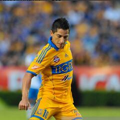 Arremete fuertemente Danilinho contra el 'Tuca'