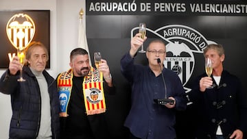 Gattuso brinda con las peñas