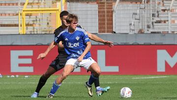 Como’s Como 1907's Nico Paz in action during the Serie A Enilive 2024/2025 soccer match between Como and Verona at the Giuseppe Sinigaglia stadium in Como, north Italy - Saturday, September 29, 2024. Sport - Soccer. (Photo by Antonio Saia/LaPresse)