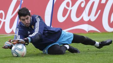 14/11/19  ENTRENAMIENTO REAL OVIEDO
  CHAMPAGNE ATRAPA EL BALON