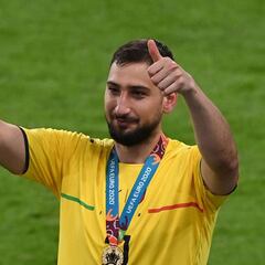 El héroe Donnarumma y los increíbles récords de Italia