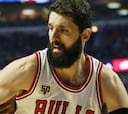 Mirotic volvió a ser titular después de tres meses y medio