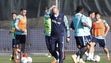 29/10/20
LEVANTE UD
CIUDAD DEPORTIVA BU„OL
ENTRENAMIENTO
PACO LOPEZ
GRUPO