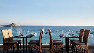 La indignación de una turista tras cobrarle 1.000 euros por tres platos en un restaurante: “La peor experiencia en Mykonos”