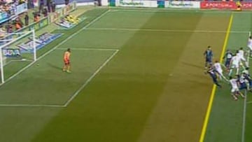 Cristiano gives Real lead at Málaga from offside position