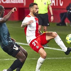 El Rayo deja con vida al Girona en un duelo vistoso, pero sin gol