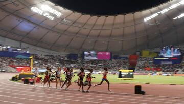 Imagen de la final del 1.500 femenino en los Mundiales de Atletismo de Doha de 2019.