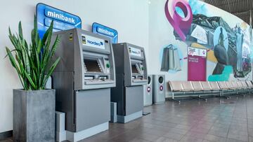 Cajero automático en aeropuerto