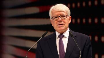 Reinhard Rauball durante una conferencia de prensa.