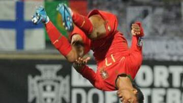 <b>EL PRIMERO.</b> Nani logró el primer gol de Portugal.