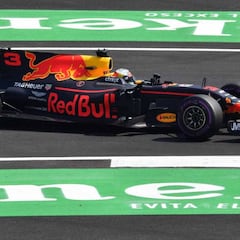 Red Bull planta cara a los Mercedes y Alonso brilla
