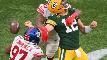 The Green Bay Packers lost their overseas game against the New York Giants 27-22 and quarterback Aaron Rodgers says the team isn’t on the same page.