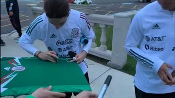 La afición se entrega a la Selección Mexicana pese a la tensión: “¡Raúl, eres chingón!”