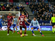Málaga CF - Cultural Leonesa. Salida de balón Cultural Leonesa.